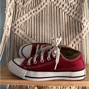 Maroon/Cranberry colored Converse low tops. Women’s size 6/men’s size 4